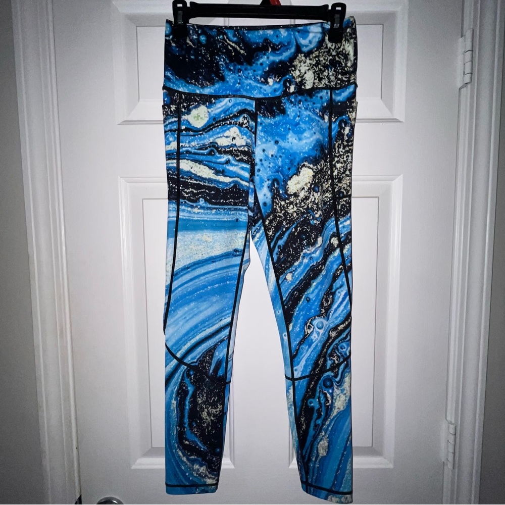Feed Me Fight Me Leggings Medium